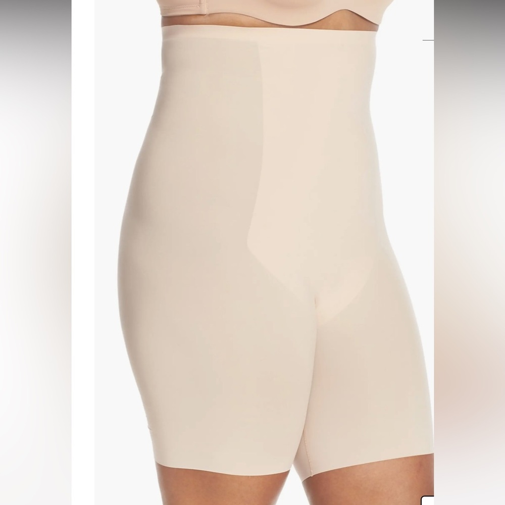 SPANX Thinstincts® High Waist Mid-Thigh Shorts in Soft Nude Sz XL Closes Gasset. - Picture 4 of 17